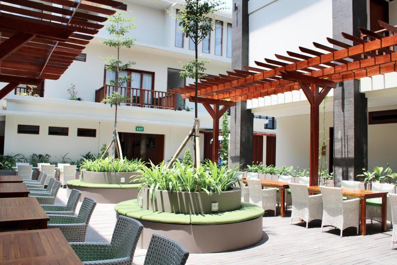 Signature Bali Hotel 4*