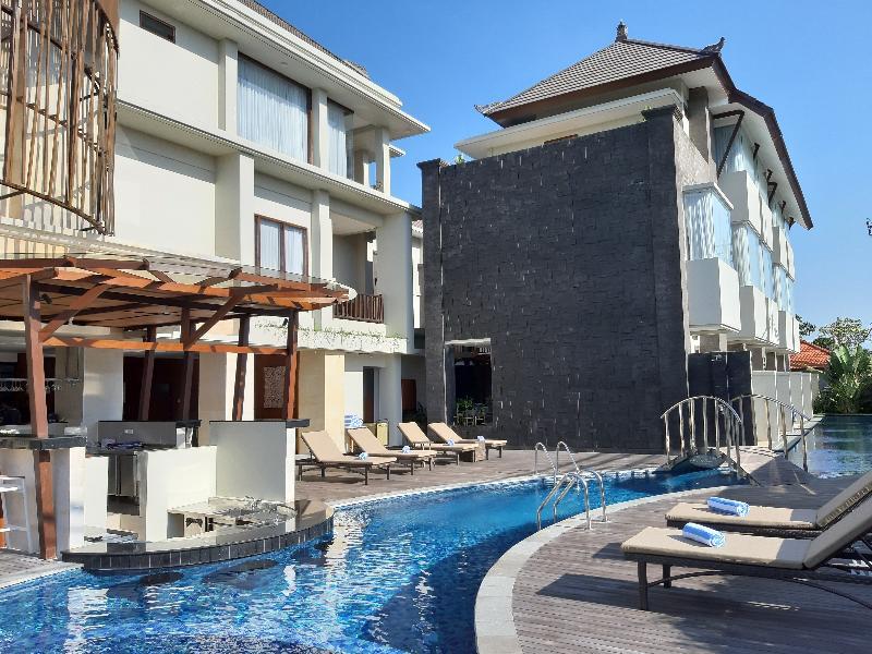 Hotel Signature Bali 4*