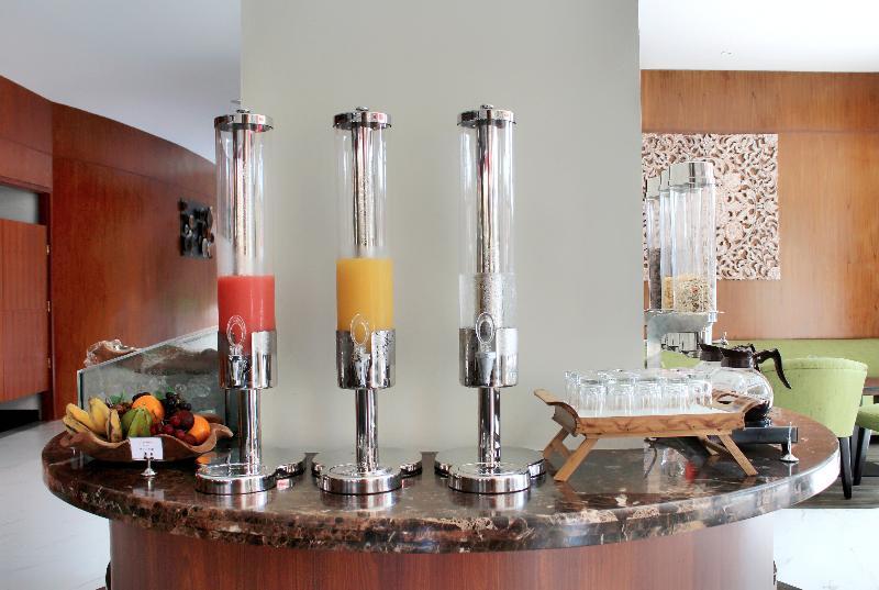 Hotel Signature Bali 4*